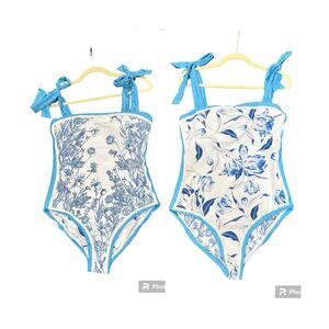 REVERSIBLE TIE-SHOULDER ONE PIECE SWIMSUIT SIZE LARGE
